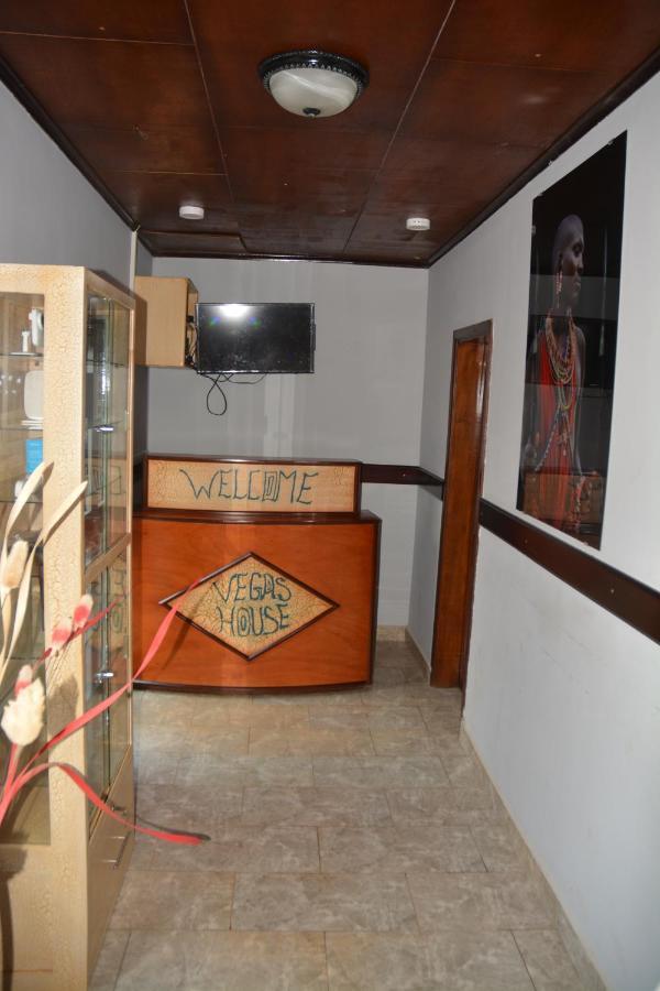 דירות Yaoundé Vegas House מראה חיצוני תמונה